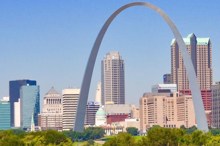 Gateway arch state building st louis